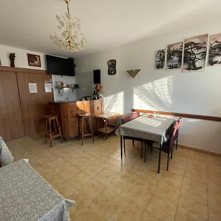 Vendégház Hot-l Mini 2*