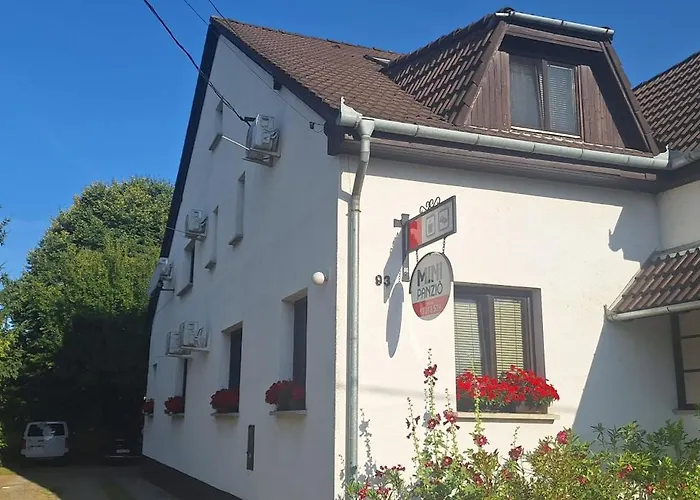 Mini Panzio בית הארחה